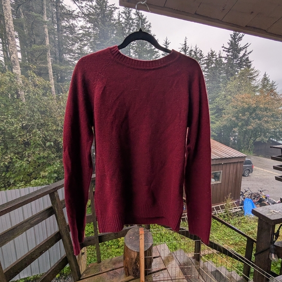 Fjallraven Burgundy Sweater (70% Wool/30% Polyester And Other Fibers) - Picture 2 of 2